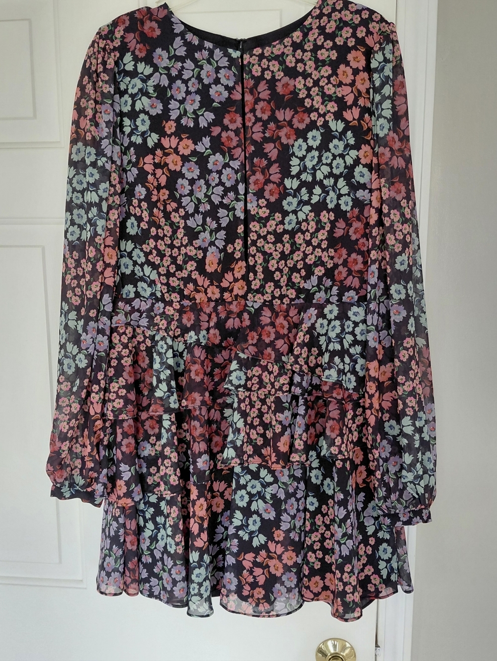 Lovers & Friends Floral Ruffle Lined Party Wedding Long Sleeve Dress. Size Large